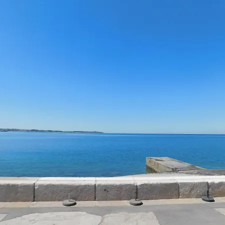 Free Terrace Piran